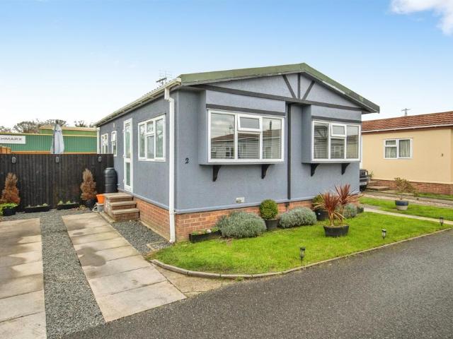 Park Home for sale in Old Heath, Fordham Heath