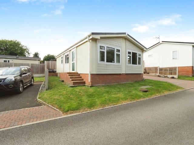 Park Home for sale in Weston-on-Trent, South Derbyshire