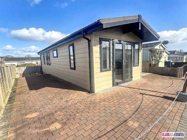 Park Home for sale in Digby, Watergate