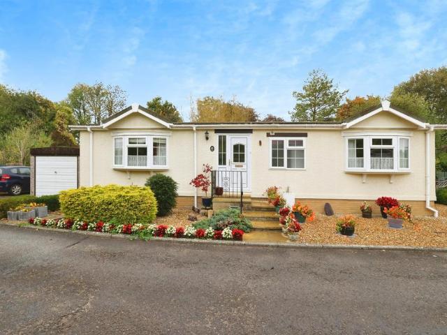 Park Home for sale in Wiltshire