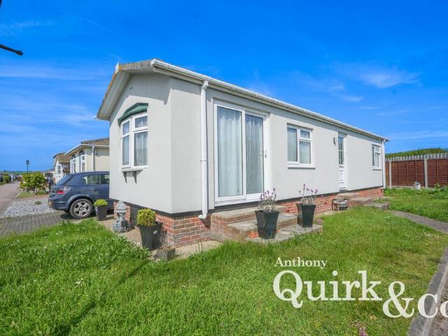Park Home for sale in Canvey Island