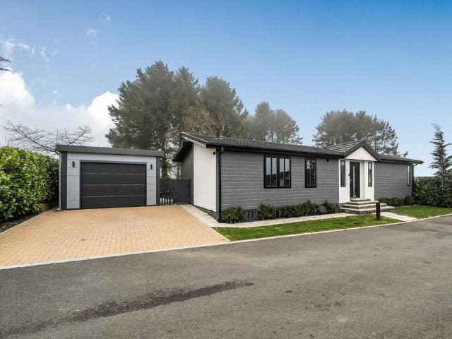 Park Home for sale in Ludford, Belleau
