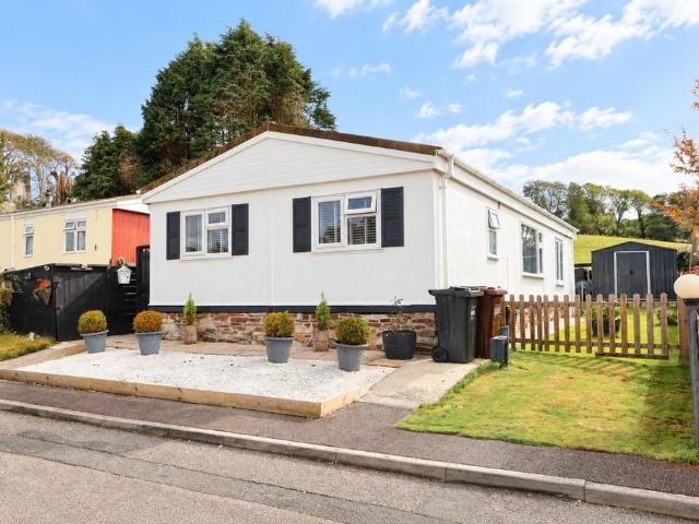 Park Home for sale in Gluvian, St. Columb Major