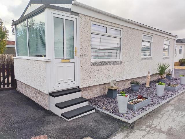 Park Home for sale in Andertons Mill, Lancashire