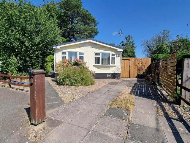 Park Home for sale in Forshaw Heath, Alderminster