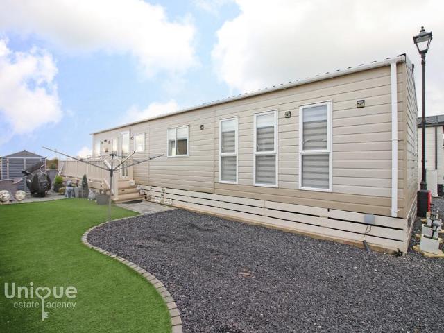 Park Home for sale in Cabus, Lancashire