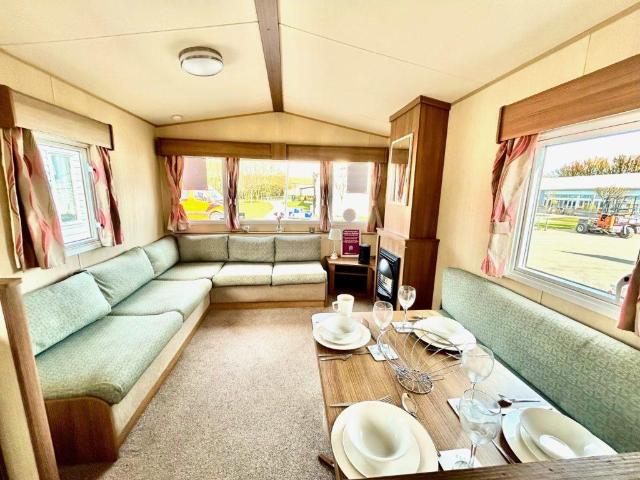 Park Home for sale in Tunstall, Roos