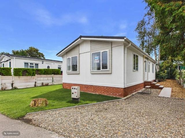Park Home for sale in Whiston, Knowsley