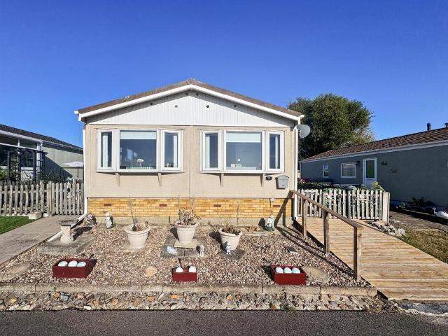 Park Home for sale in Mariner's View, The Bridge