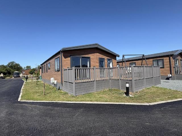 Park Home for sale in Newton Upon Derwent, East Riding Of Yorkshire
