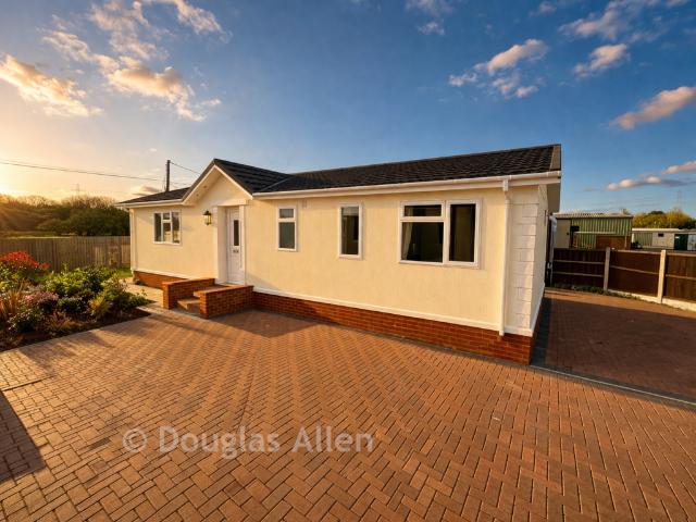 Park Home for sale in Chelmsford, Essex