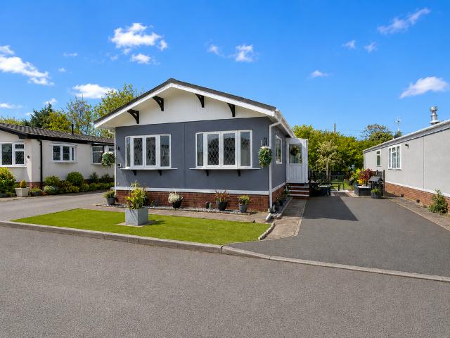 Park Home for sale in Wythall CP, Bromsgrove