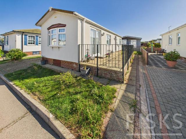 Park Home for sale in Newlands, Essex