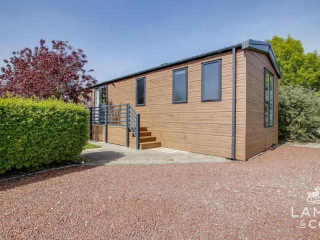 Park Home for sale in Dale Hill, Isle Of Man
