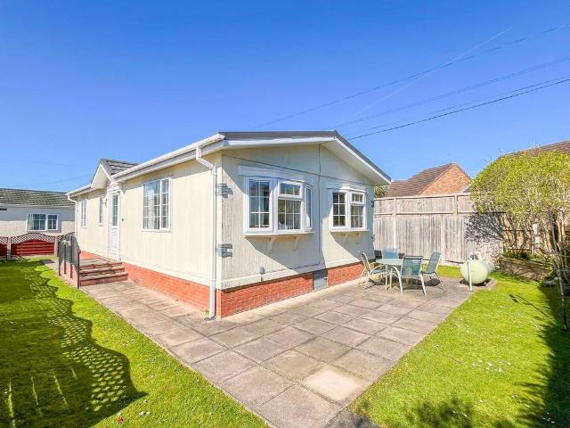 Park Home for sale in Lower Green, South Staffordshire
