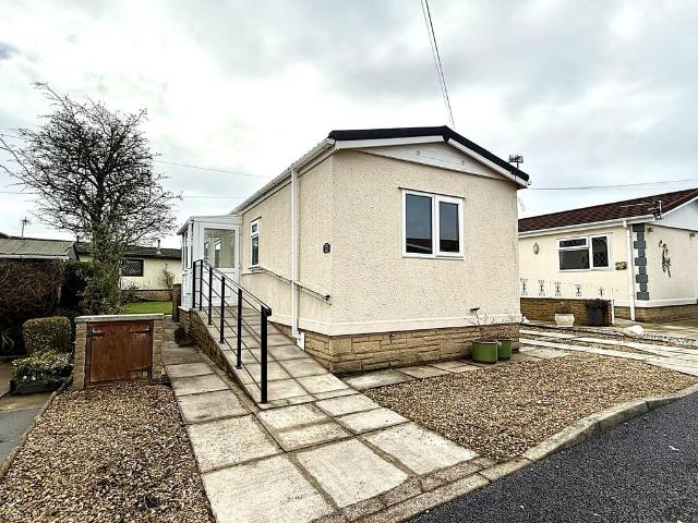 Park Home for sale in Cabus, Lancashire