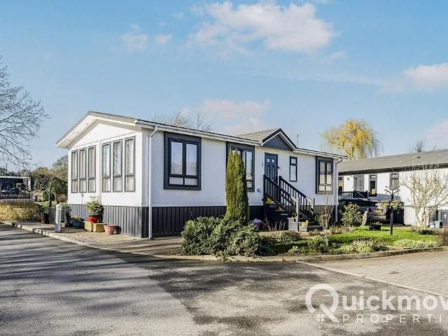 Park Home for sale in Yarwell
