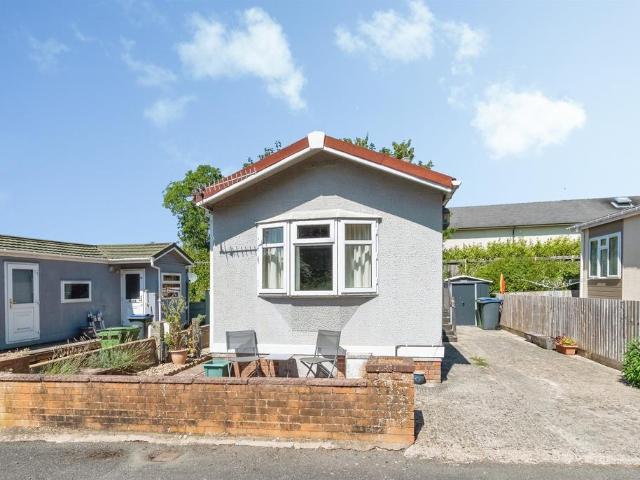 Park Home for sale in Box, Wiltshire