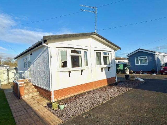 Park Home for sale in Eastbridge, Suffolk