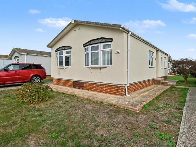 Park Home for sale in Canvey Island