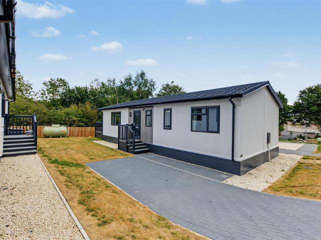 Park Home for sale in Bestwood Village, Gedling
