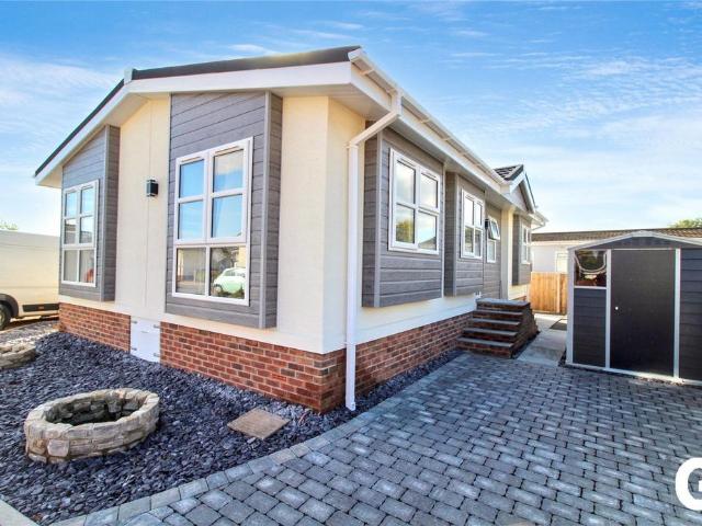 Park Home for sale in Ringwood, New Forest