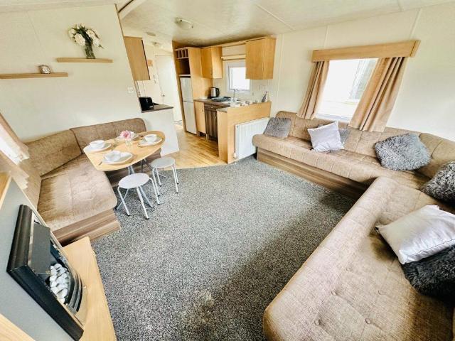 Park Home for sale in Dale Hill, Isle Of Man