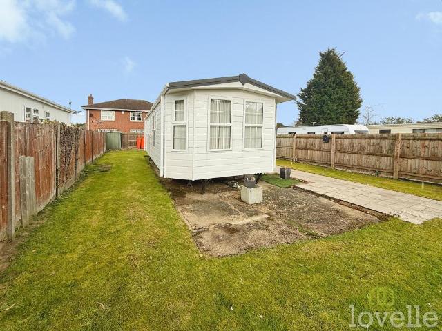 Park Home for sale in Ashby De La Launde, Lincolnshire