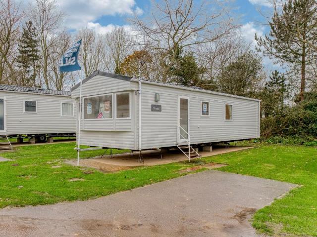 Park Home for sale in Eastbridge, Suffolk
