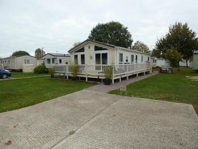 Park Home for sale in Fordham Heath, Essex