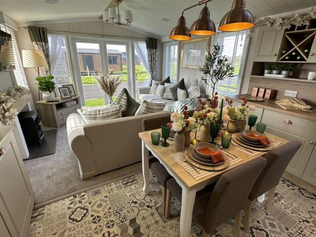 Park Home for sale in Porthcawl, Nottage