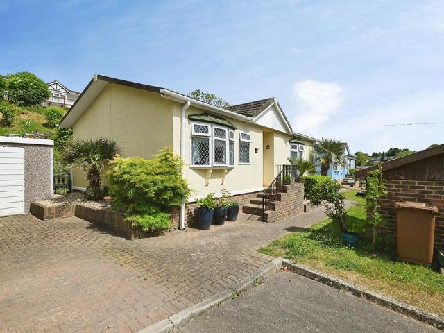Park Home for sale in Barming, Midway