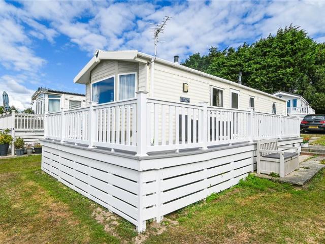 Park Home for sale in Milford-on-Sea, Ashurst Bridge