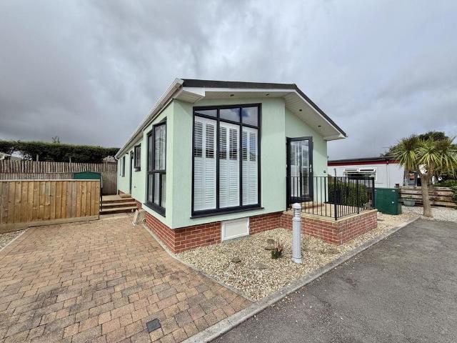 Park Home for sale in Penweathers, Cornwall