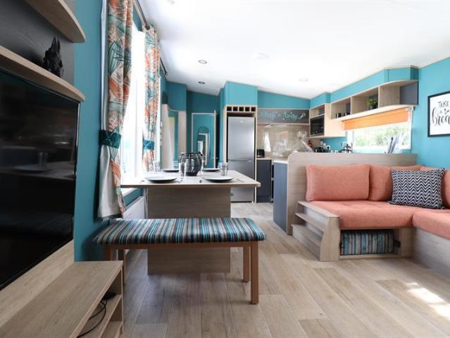 Park Home for sale in Spring Vale, Hampshire