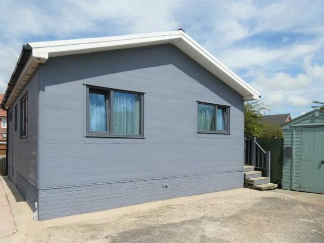 Park Home for sale in Warton, Lancashire