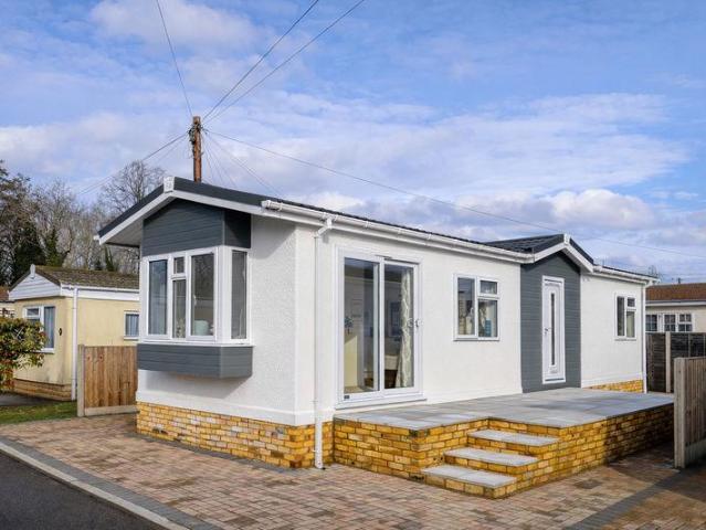Park Home for sale in Row Town, Surrey