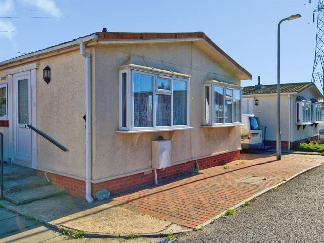 Park Home for sale in Whitehall Industrial Estate, Colchester
