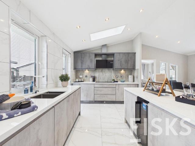 Park Home for sale in Canvey Island