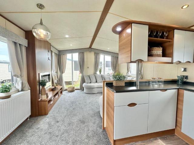 Park Home for sale in Eastbridge, Suffolk