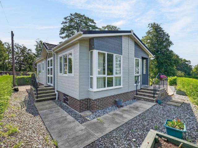Park Home for sale in Mossblown, Scotland