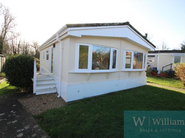 Park Home for sale in Wootton Bridge, Isle Of Wight