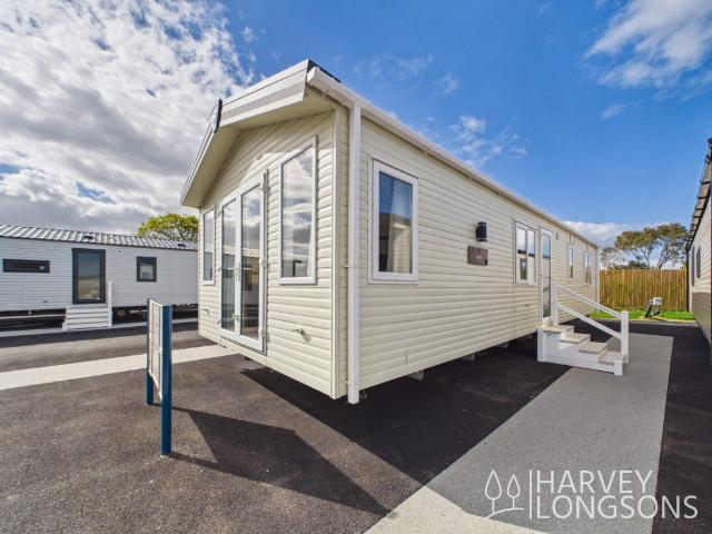Park Home for sale in Eastbridge, Suffolk