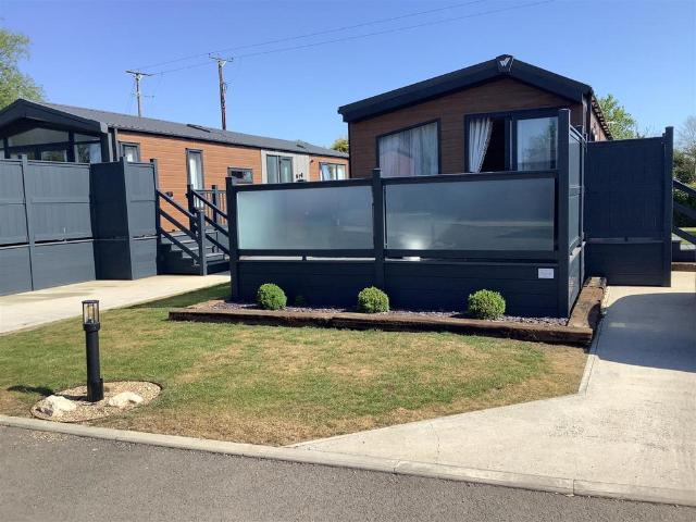 Park Home for sale in Skirlaugh