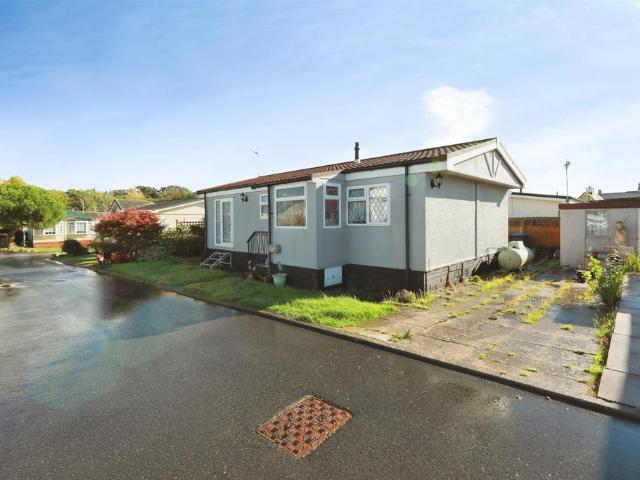 Park Home for sale in Henley-in-Arden, Stratford-on-Avon
