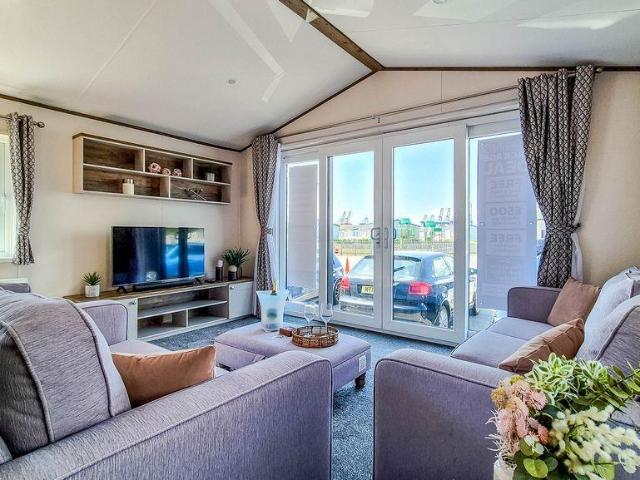 Park Home for sale in Felixstowe, Grange Farm