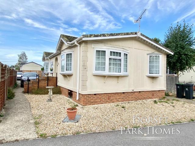Park Home for sale in Oak Tree Park, Ferndown