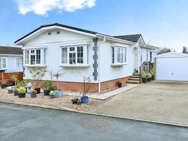 Park Home for sale in Costhorpe, East Midlands