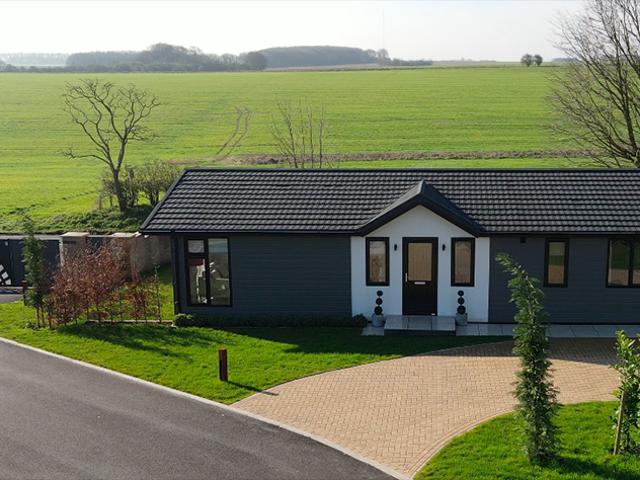 Park Home for sale in Ludford, Belleau