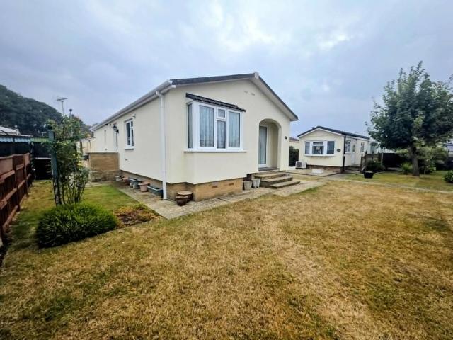 Park Home for sale in School House, Gloucestershire